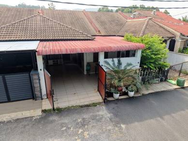 [Renovated & Facing Tasik] Teres Setingkat Pelindung Damai Beserah