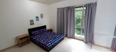 Desa Putra Condominium Master Room For Rent, Female Only