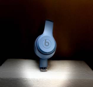 Beats solo 4