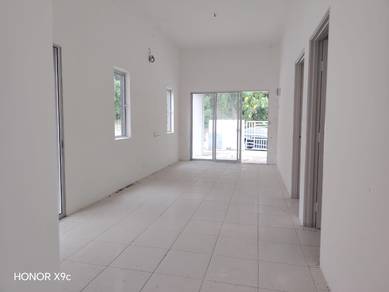 412 Rumah Corner Lot Setingkat, Open Facing untuk Dijual di Batu Gajah
