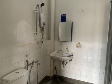 Seri Kembangan Double Storey Terrace, Rent 1600 Only