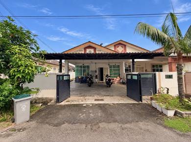 Semi D Setingkat Taman Tangga Batu Perdana Tanjong Kling, Melaka