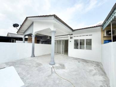 First House Full Loan Telok Panglima Garang 1 Storey Terrace House