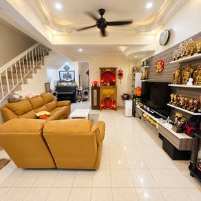 PU 8 Puchong Utama 2 Sty Freehold 4R3B Wet & Dry Kitchen For Sale