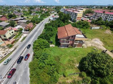 Tanah 0.9 Ekar dan Rumah Banglo 2 Tingkat Atas Bukit,Kuala Terengganu