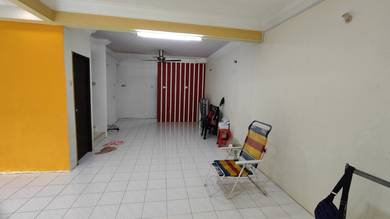 Kulai Taman Putri / Double Storey / Near Kulai Indahpura / Low Deposit