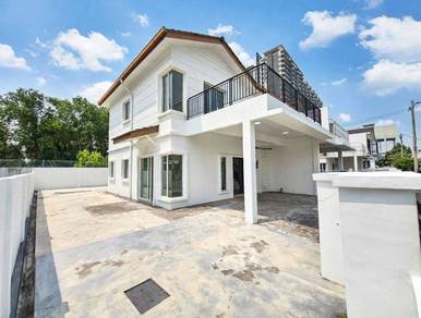 SPACIOUS LAND Taman Desiran Bayu Puchong Semi-D 2 Tingkat