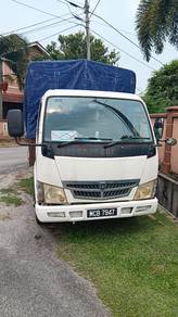 3 Tonne Lori di Melaka