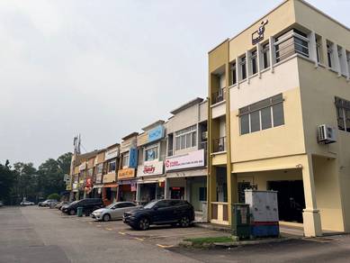 Mutiara Puchong ground floor facing mainr road endlot