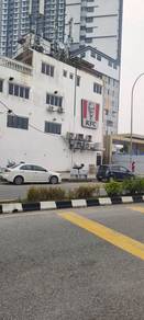 Cheras @ Balakong batu 11 4storey shop corner unit 40x75 freehold