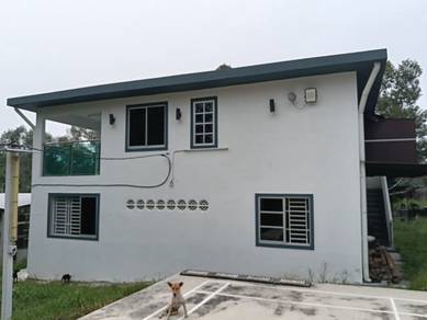 Peaceful Nature Living: Room for Rent at a Scenic Durian Farm!