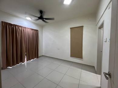 Gardens Ville | Sg Ara | 2 Car Parks | Renovated