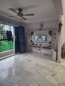 Vista lavenar Apartment Taman Kinrara , sell