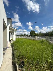 Single Storey Corner House for Rent at Kangkar Pulai