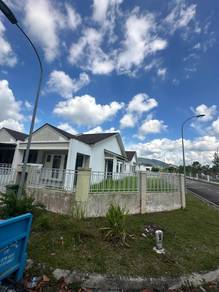 Single Storey Corner House for Rent at Kangkar Pulai