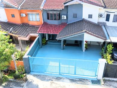 Freehold Extended 2-Storey Terrace , Jalan Tulip , Bukit Beruntung