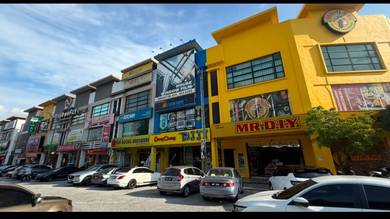 Prime Location 3 Storey Shoplot