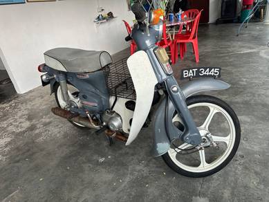 HONDA C70 1976 Collector Bike for let go