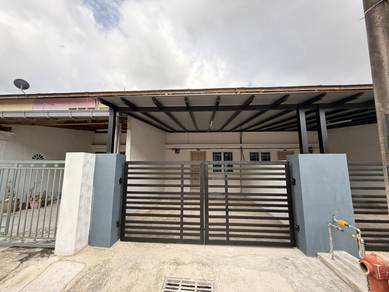 Rare Unit Bandar Putra Kulai Double Storey House For Rent
