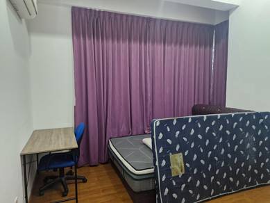 Master bedroom for rent