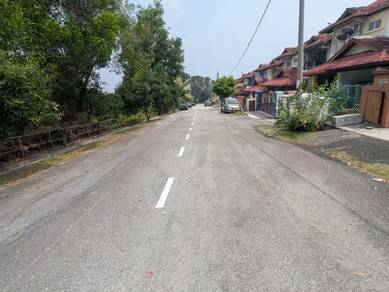 OPEN FACING DEKAT SURAU Teres 2 Tingkat  Taman Salak Perdana