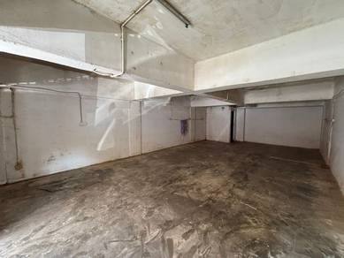 G floor Shop Lot Most Suitable For Store