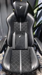 Tt racing v4 pro 