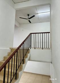 Taman Kobena Jalan Subang Tampoi 2-Storey Terrace 3R2B