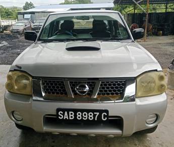 Nissan FRONTIER 2.5 GRANROAD (M)