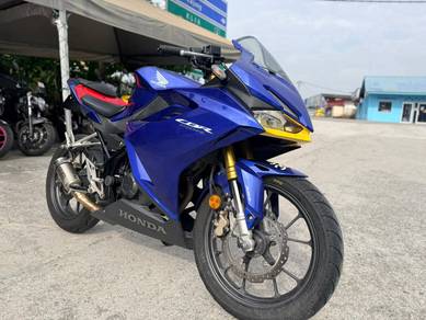 HONDA CBR150R tiptop low mileage