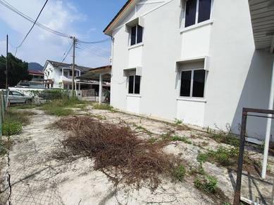 Ampang, Ipoh / 2 Storey Terrace CORNER  / 36x60 / Below Market Value