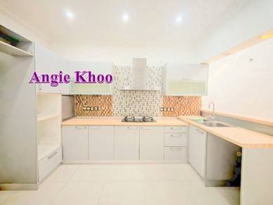 Single-Storey Terrace House at Pesara Mahsuri Bayan Baru for Sale