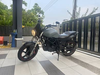 Neo-Retro Street Tracker Custom Bike 150cc