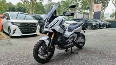 2025 Honda X-ADV 750 V3 NEW CONDITION