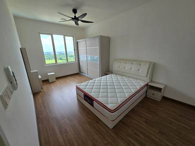 The Tresor Gravit8 1125sqft Fully Furnished 3+1 Bedrooms 3 Car Parks