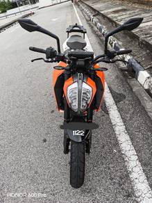 KTM Duke 390 V2