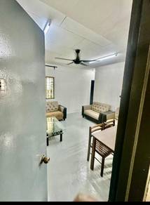 Below market Flat at Sri Damansara for sale