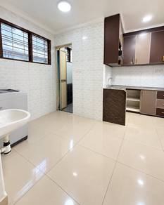 Jelutong Desa Green Block 42 For Sale|Good Condition