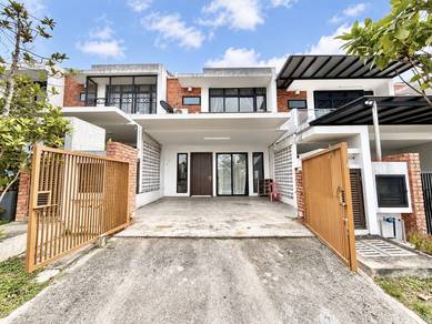 FACING PARK | FREEHOLD  Double Storey Terrace @ Elmina Valley 3