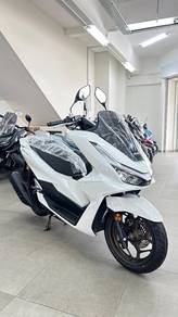 Honda PCX 160 (Launching DEAL!!!)