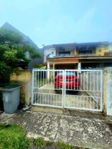 Double Storey Terrace, Taman Pinggiran Senawang, Senawang, Seremban