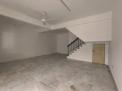 Freehold 2 Sty House Taman Universiti Jalan Cerdik Kajang Near UKM