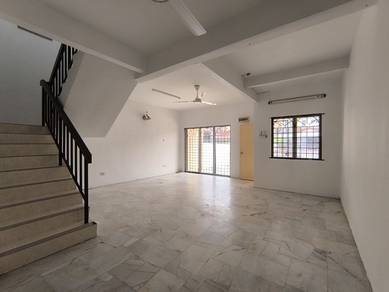 Freehold 2 Sty House Taman Universiti Jalan Cerdik Kajang Near UKM
