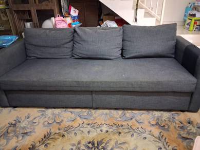 Pre loved sofa bed for sale