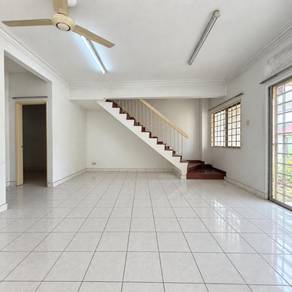 Facing Open Double Storey Terrace House, Taman Puchong Utama 12 PU12