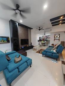Newly Renovate 2 Storey Freehold House at Kajang Perdana,22x80