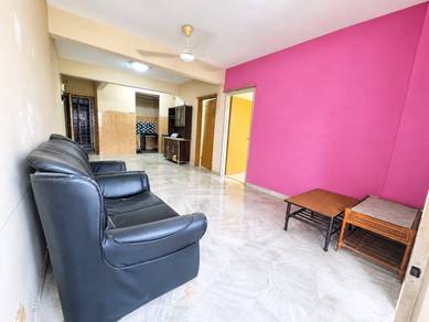 Iris Apartment (Taman Desa)