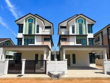 100% Loan🔥FREEHOLD 3 Sty Semi-D Taman Merbok Bukit Baru Beruang Katil