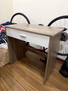 Used Study Table