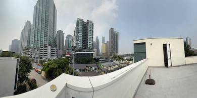 Multi-Level Detached Property With Private Pool🔥🔥Office Space